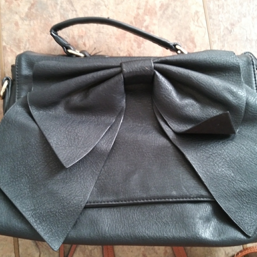 Purses - Picture 5 of 5